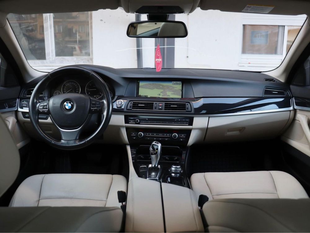 BMW 520d 2013.