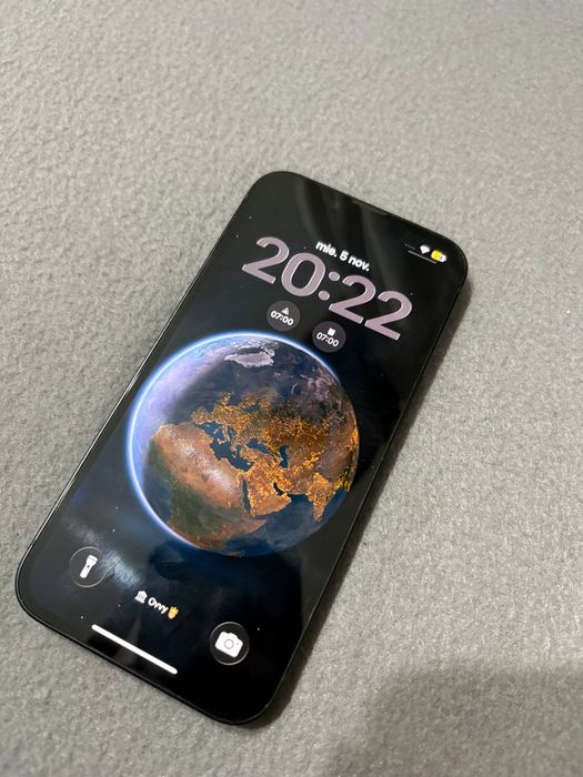 Vând iPhone 14 Midnight