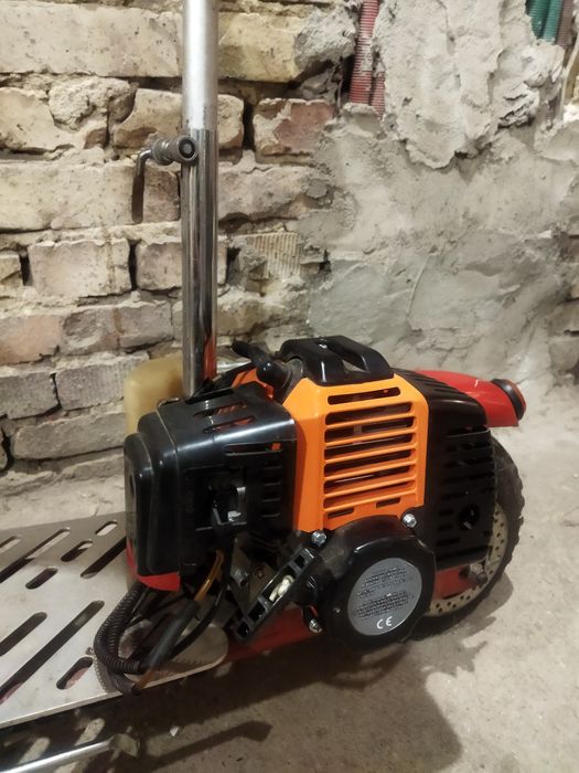 G- SCOOTER - Моторен бензинов