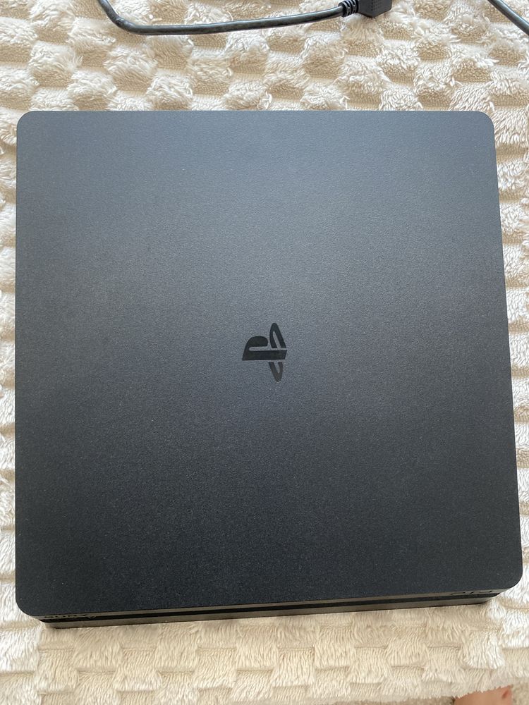 PS4 с един джоистик