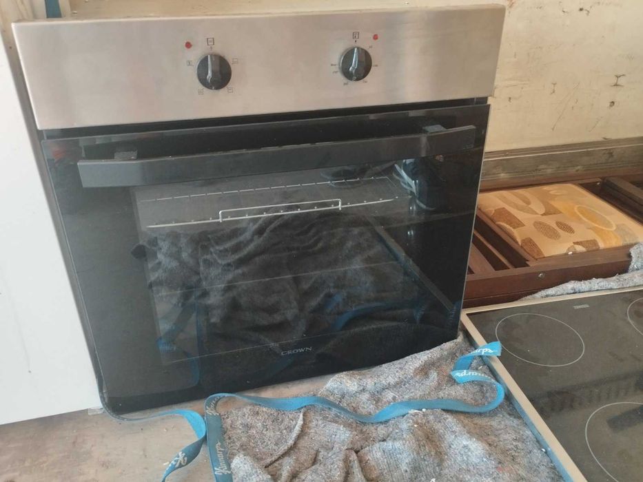 Фурна за вграждане Crown