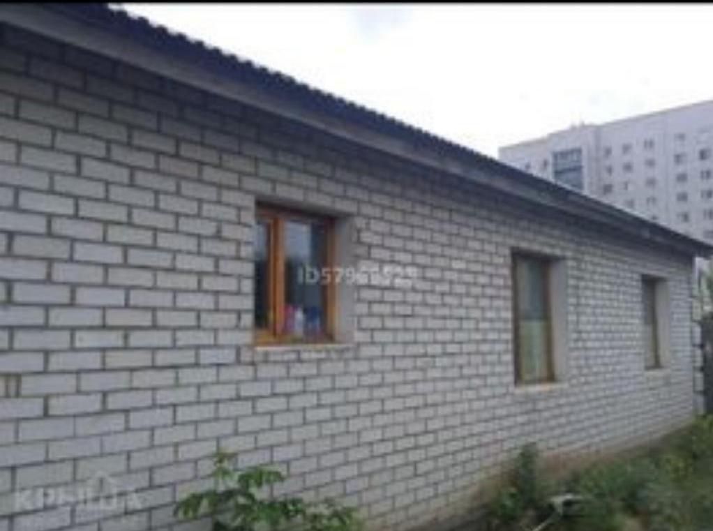 Продам 2 частных дома(на одном участке) в районе китайской стены 8 сот