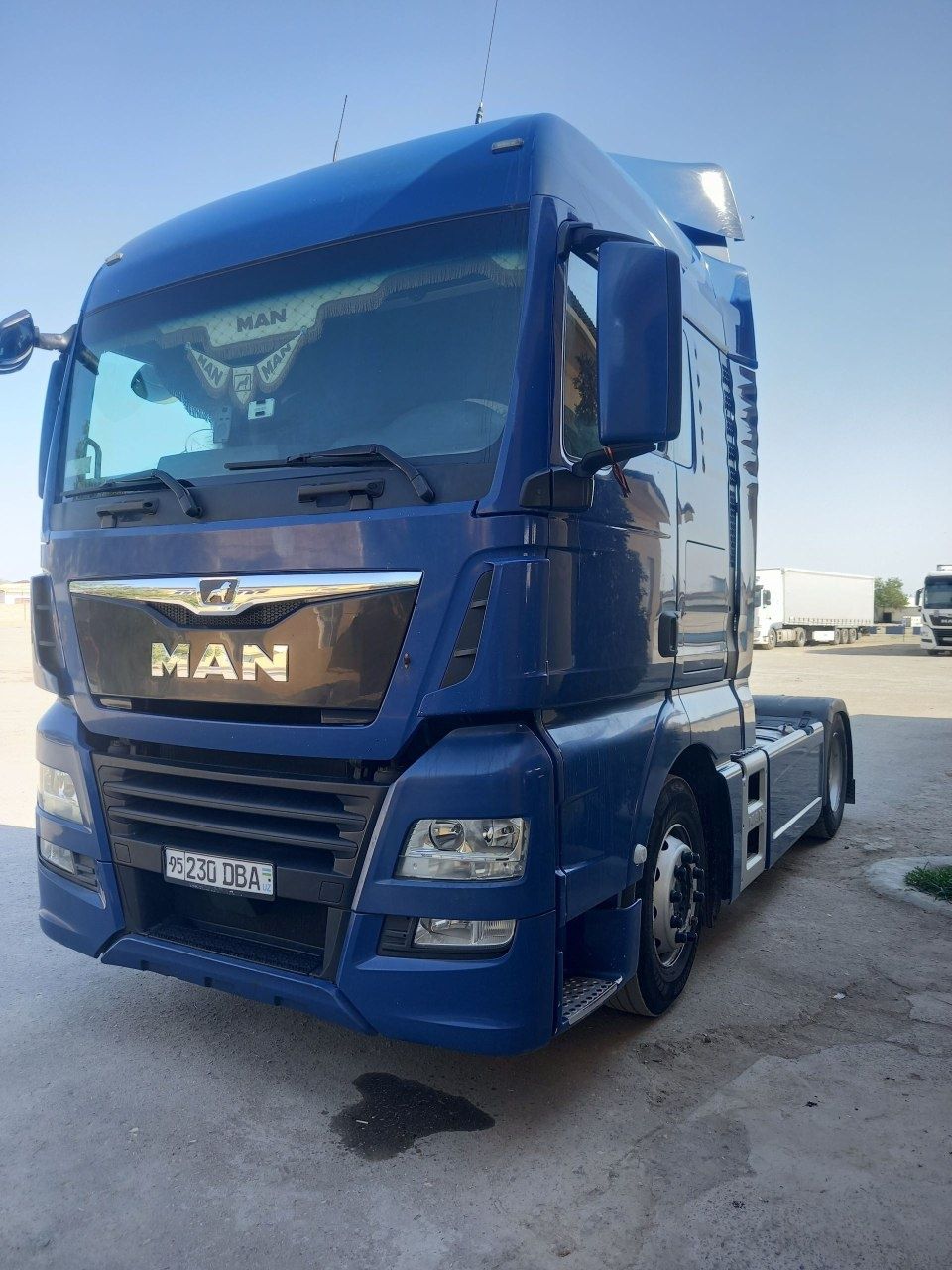 MAN TGX 18.500 сотилади 
Йили: 2018