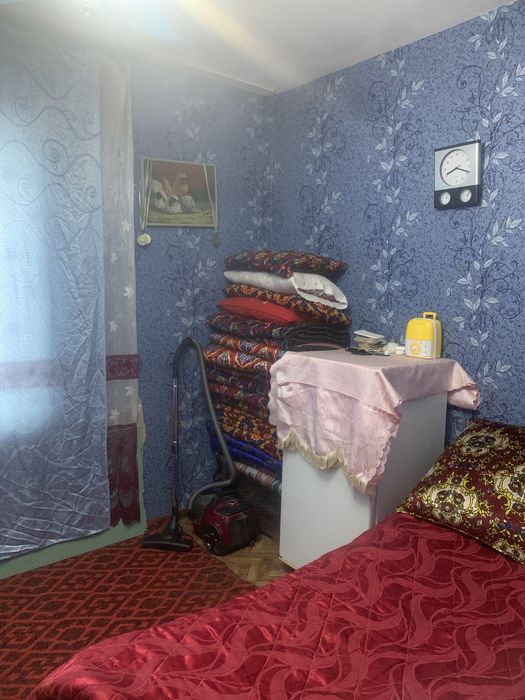 Sergeli stroitelda uy sotiladi 3 honali