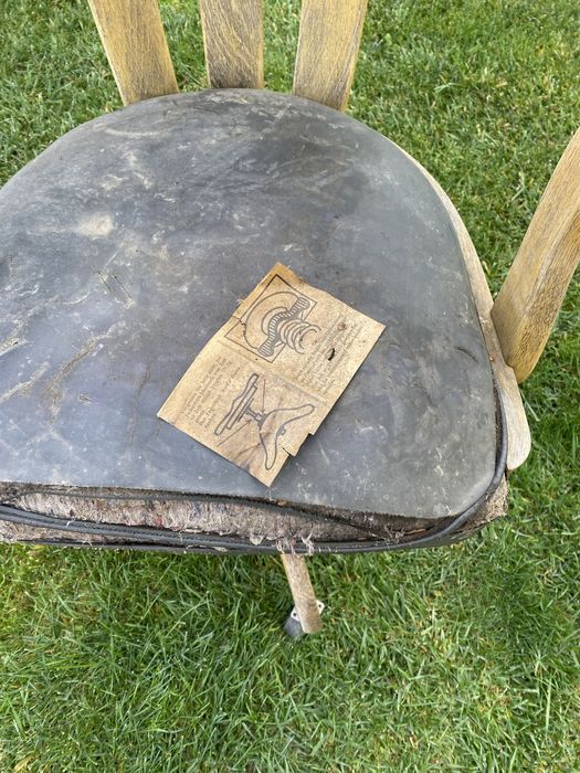 Scaun birou antic german sau elvetian pentru restaurare