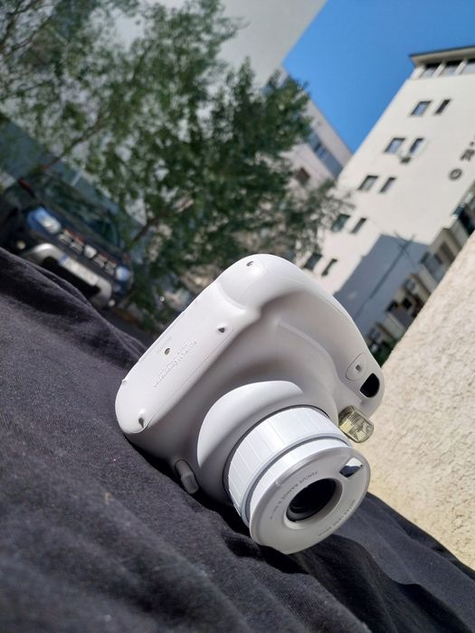 Fujifilm Instax Mini 11, aparat foto polaroid