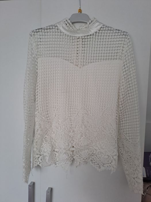Bluza din dantela