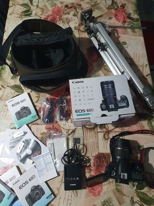 Vând aparat de fotografiat