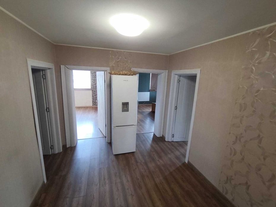 Етаж от къща с тераса и двор в кв. Левски