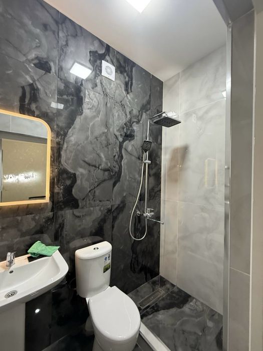 Уй сотилади 1,6 сотих 5 хона