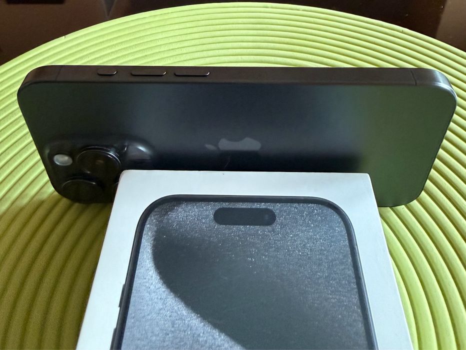 Iphone 15 Pro Black Titanium 256GB НЕРАЗЛИЧИМ от НОВ