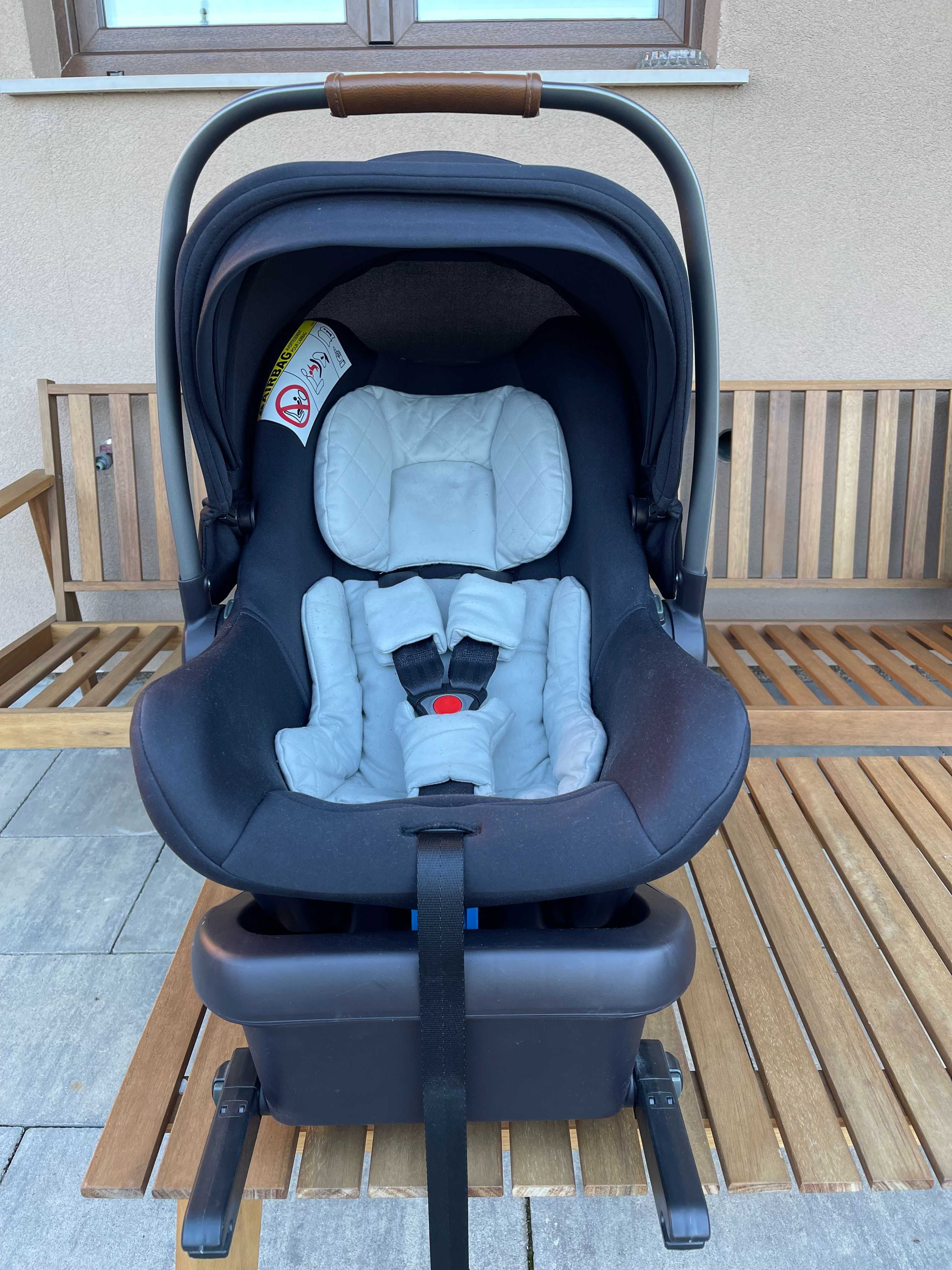 Nuna - Set scoica auto PIPA Lite + Baza isofix