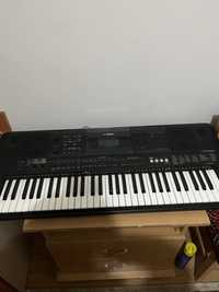 Orga yamaha psr e 453