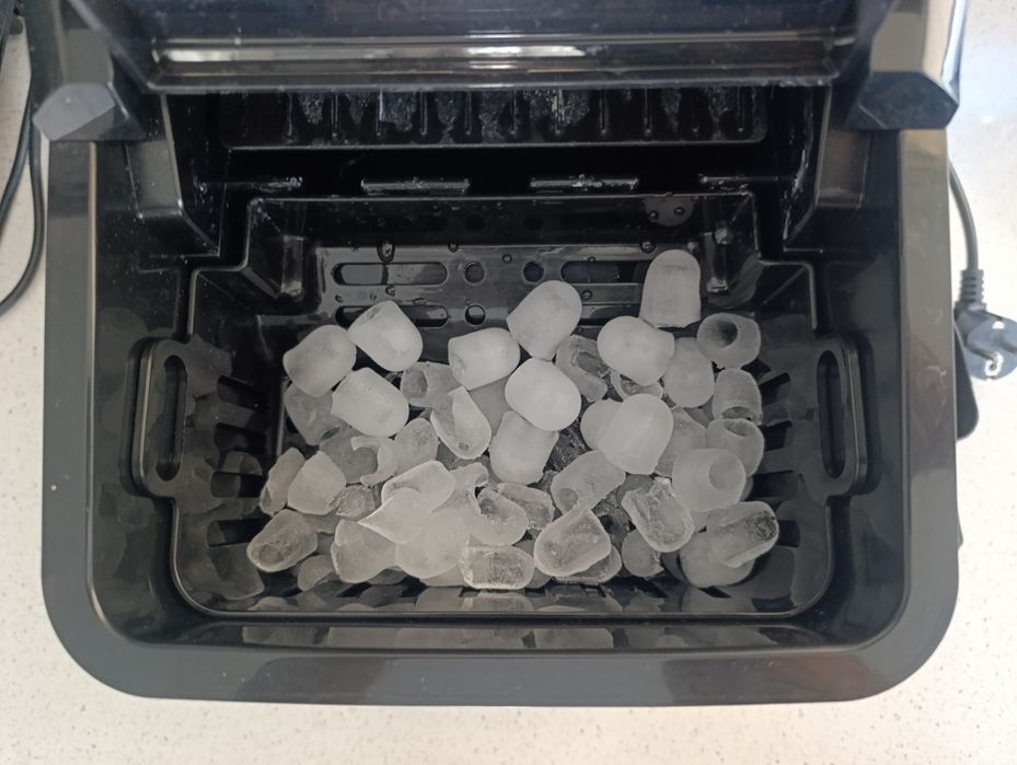 Ледогенератор Машина за лед ProfiCook PC-EWB 1253 неръждаема стомана