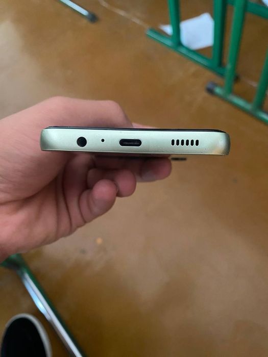 Samsung a14 srochna sotiladi