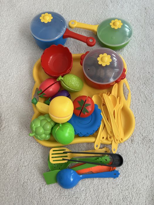 Дървена детска  кухня с аксесоари