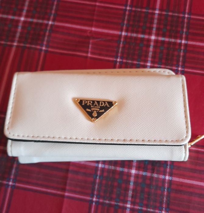 Ново голямо портмоне