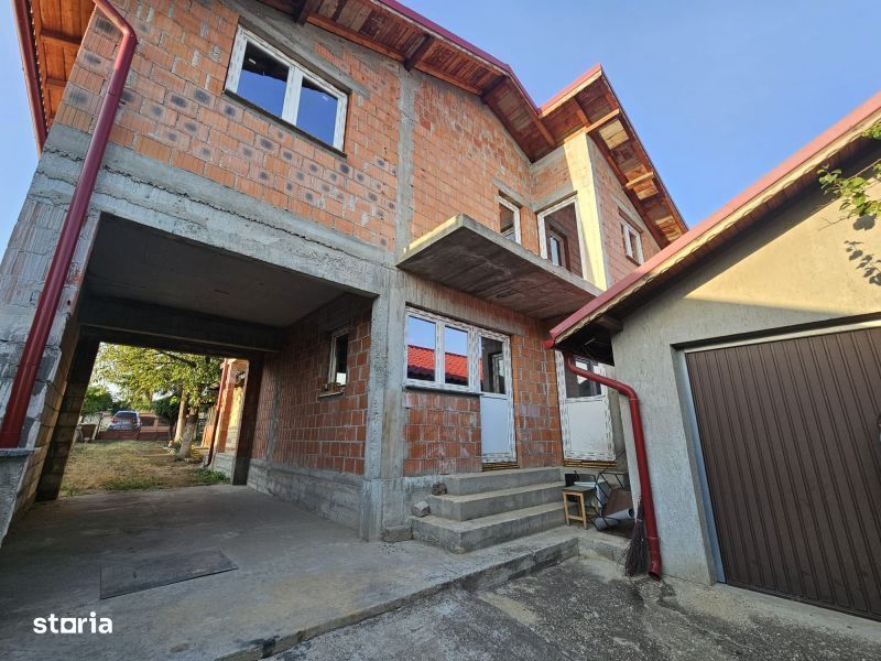 Ciorogarla CENTRAL Casa la Rosu 5Cam+2Bai+3Balc Teren 516mp Intabulat