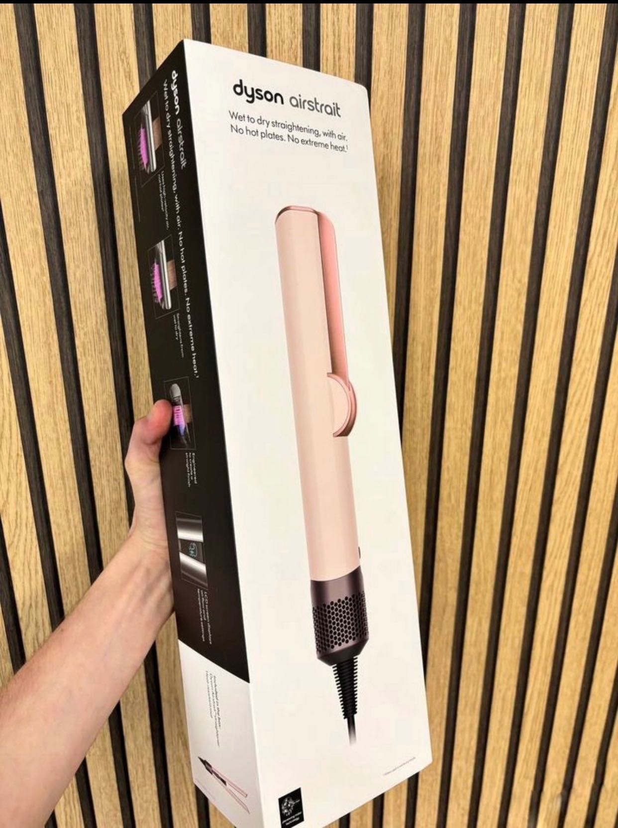 Продам Набор Dyson Выпрямитель Styler Фен Dyson Styling Set расчески
