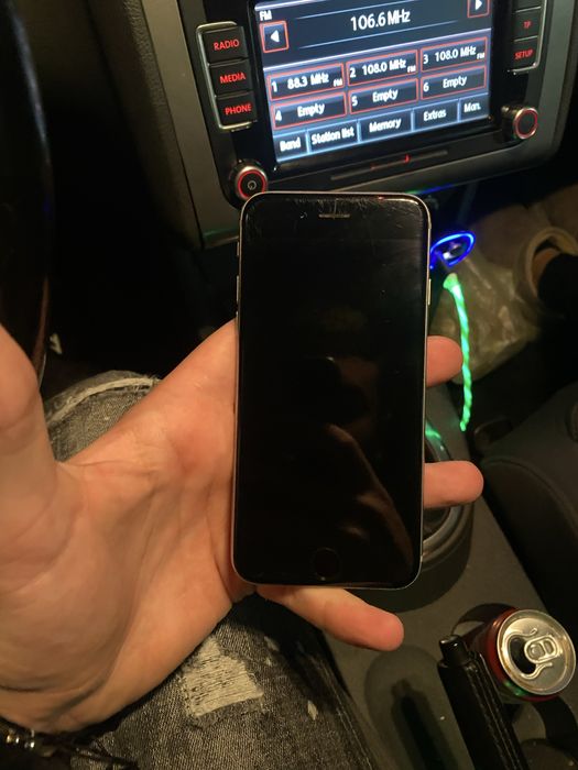 Iphone 6  64 gb urgent
