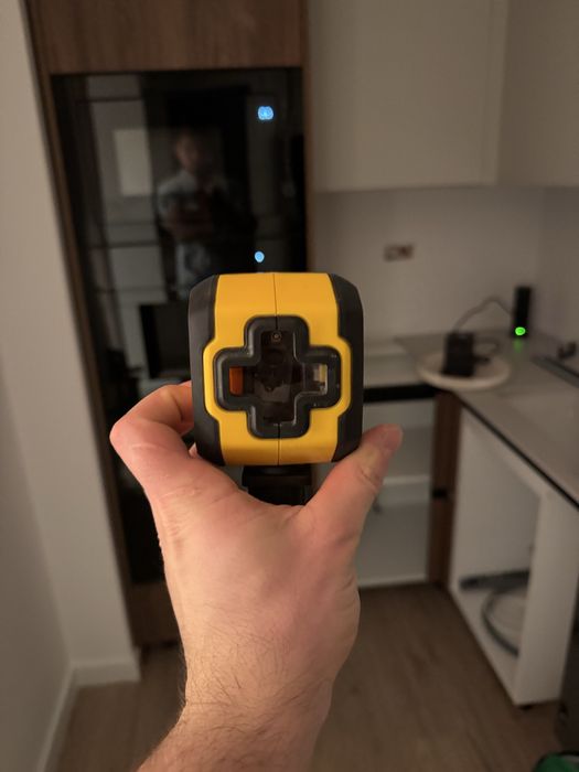 Laser pe 2 axe cu lumina rosie