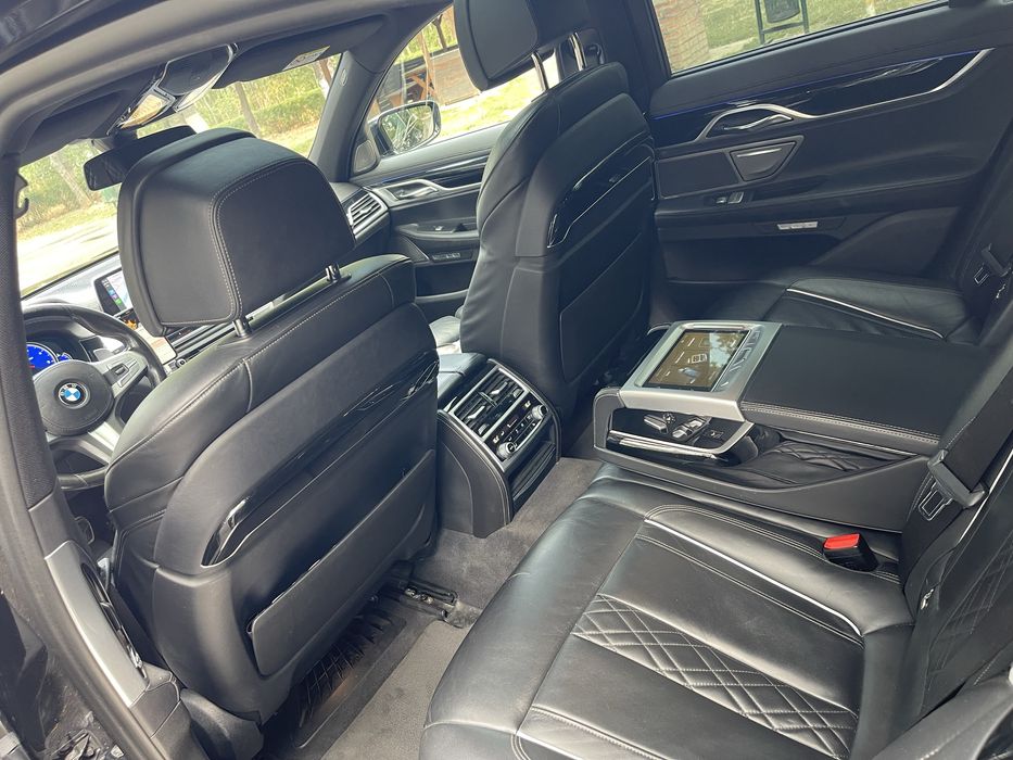 De Vanzare BMW seria  740 D G11