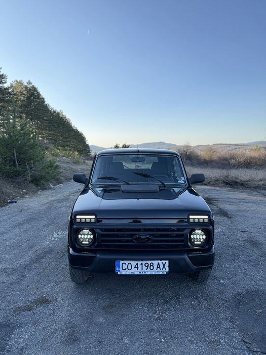 Продава се Лада Нива 1700 инжекция /бензин газ /