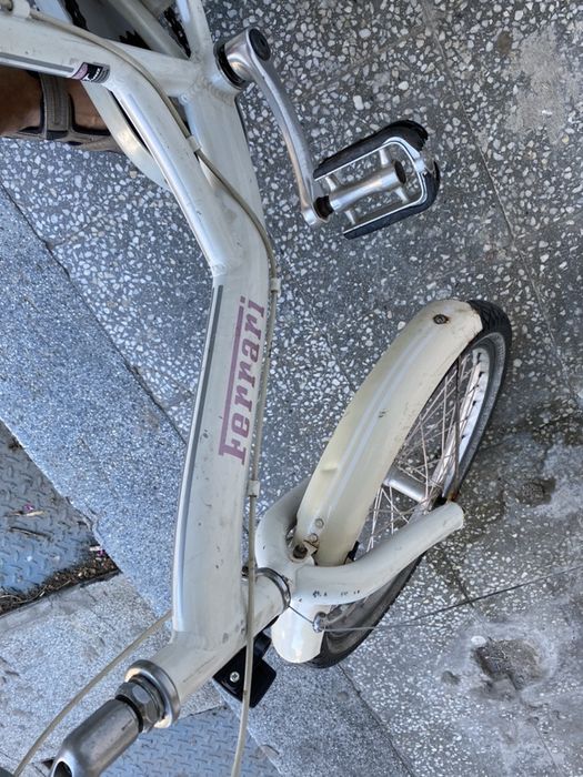 Продавам оригинално детско колело 20” Ferrari модел cx31