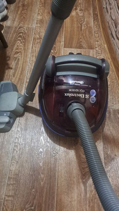 Продам пылесос Electrolux