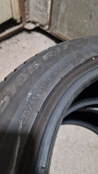 Pirelli 225 55 17