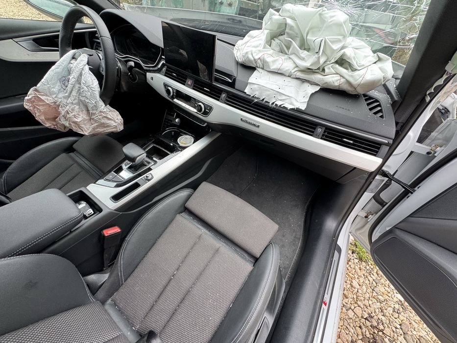 Audi A4 2.0 TDI S-Line Quattro 2023 avariat