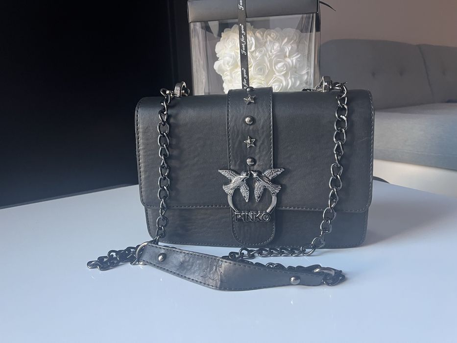 Дамски чанти Pinko
