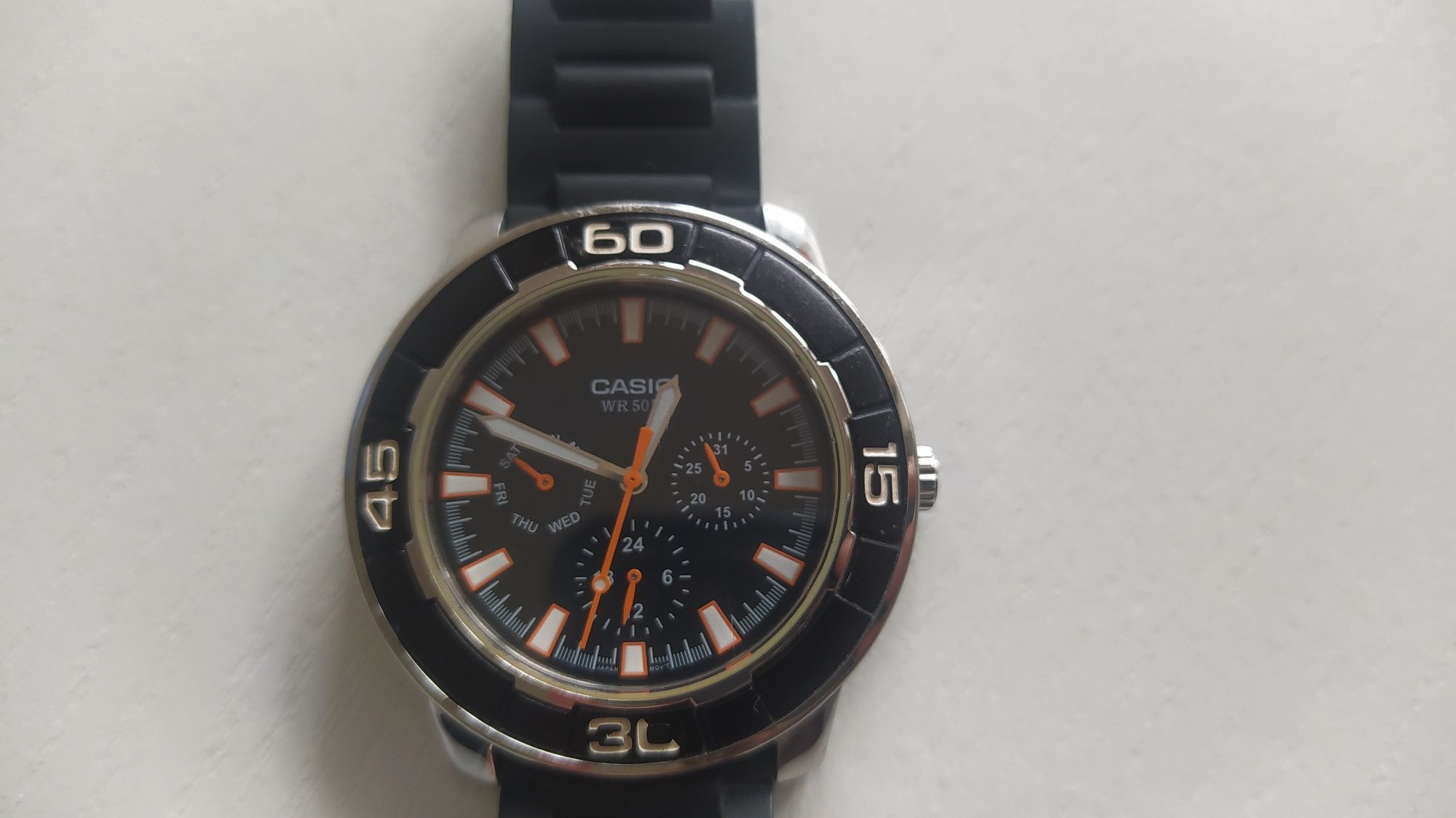 Часовник Casio LTP-1327