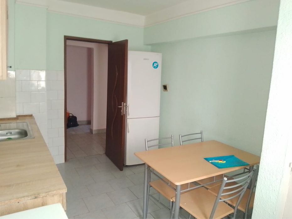 INCHIRIEZ apartament cu 2 camere in Focsani
