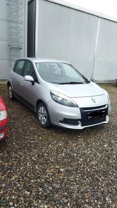Renault Scenic Revizii reprezentanță