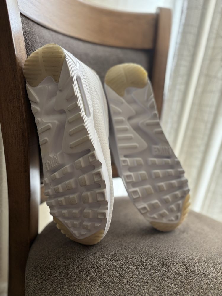 AIR MAX 90 ULTRA MOIRE(Triple white)