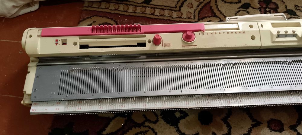 Вязалние машина ТАЙОТА 2 фантура.  KS858. KR506
