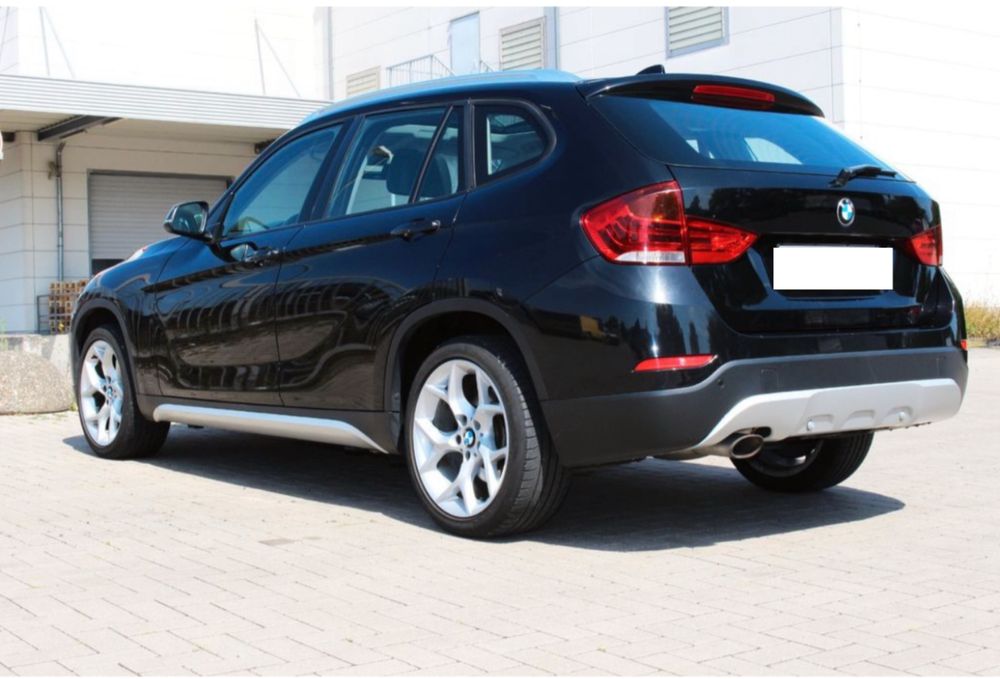 Bmw x1 xdrive 25d-Xline 5 butoane NaviProf Harman Kardon, distributie