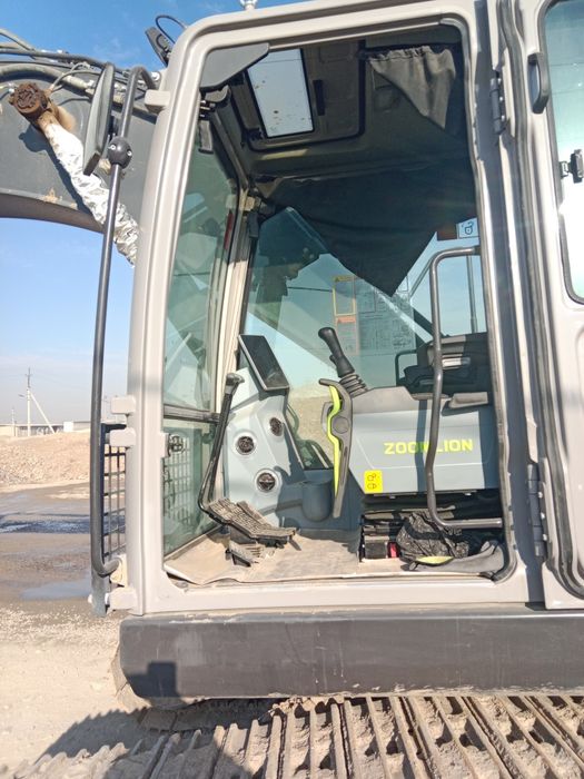 Ekskavatr Zoomlion Ze215G