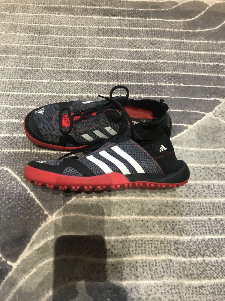 Adidas marimea 42