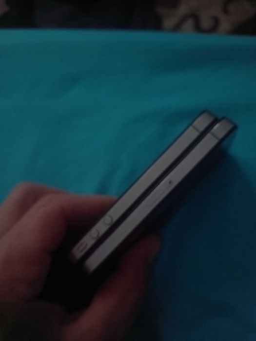 IPhone 4 es de vânzare