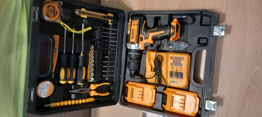 Нов винтоверт DeWalt