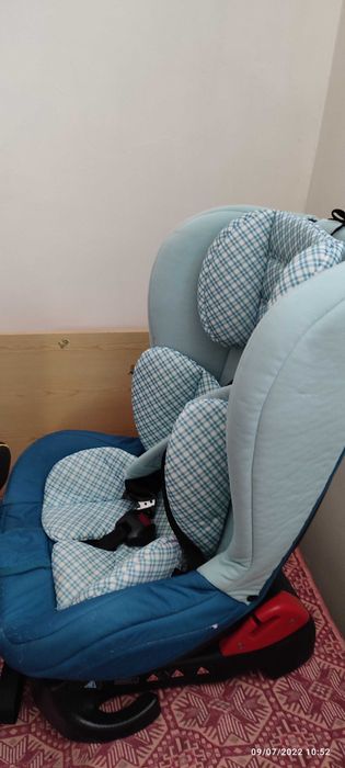 Столче за кола с функция сън