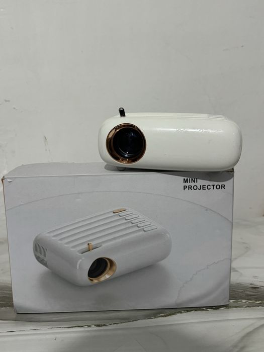 Мини проектор XPX V1S,5500 лм