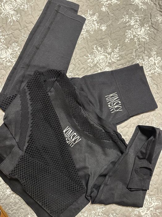 Спортен сет клин и блузка