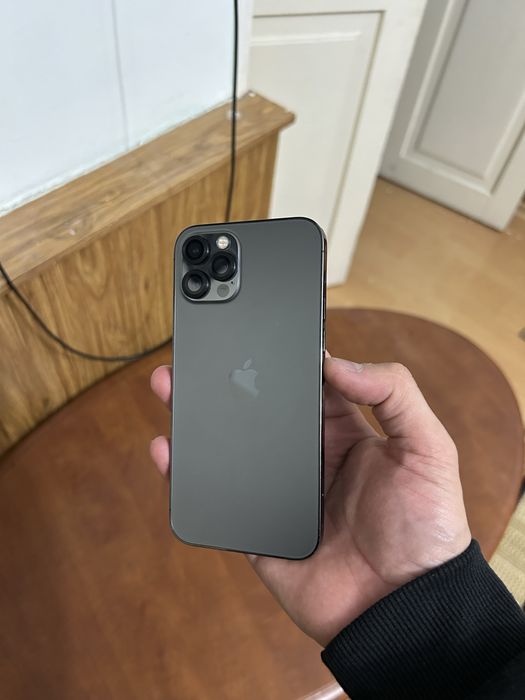 Срочно продам iphone 12 pro (79%) в хорошем состоянии