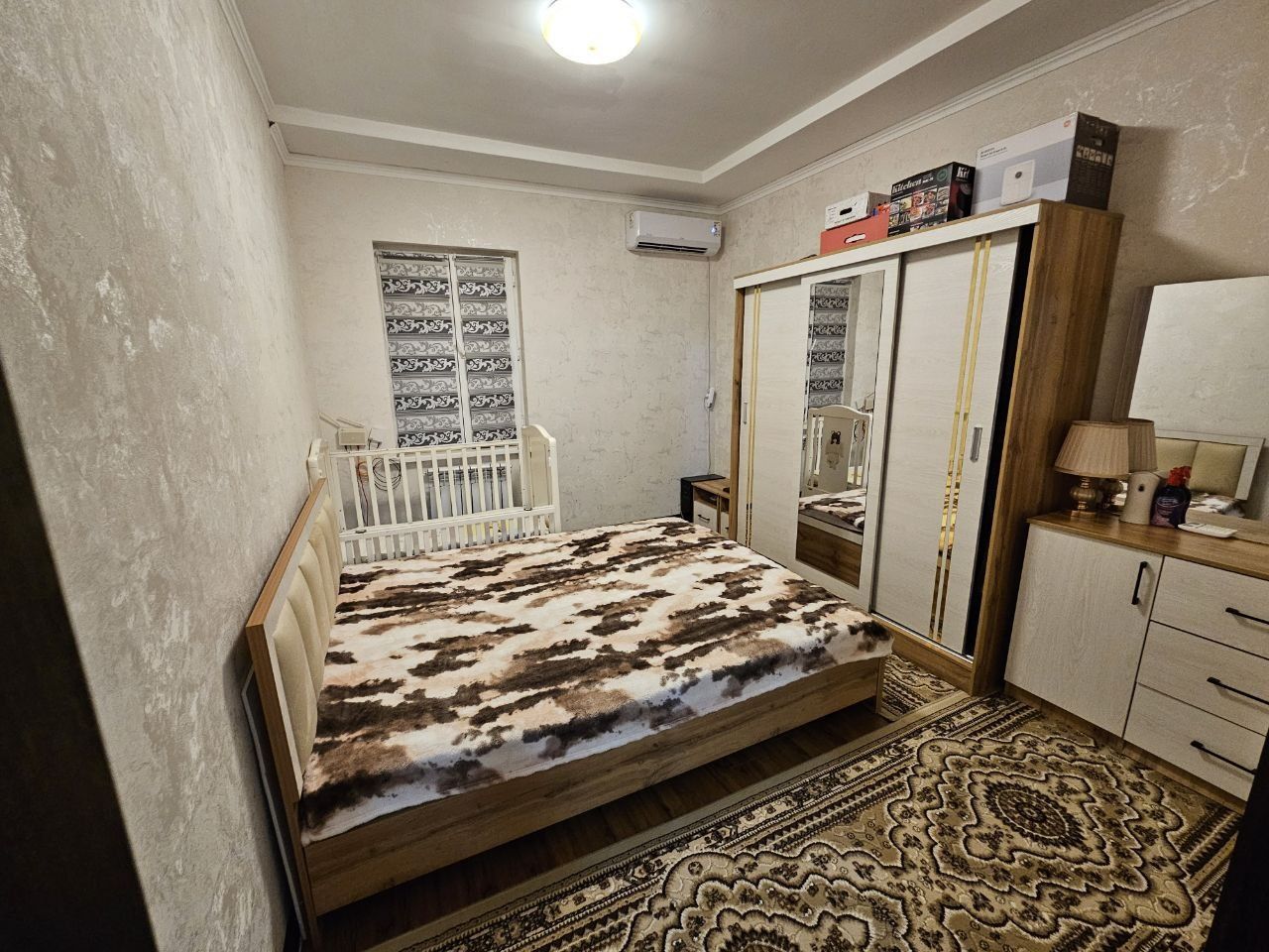 Продаётся 2ком новостройка в массиве Карасу 6 с мебелю и техникой