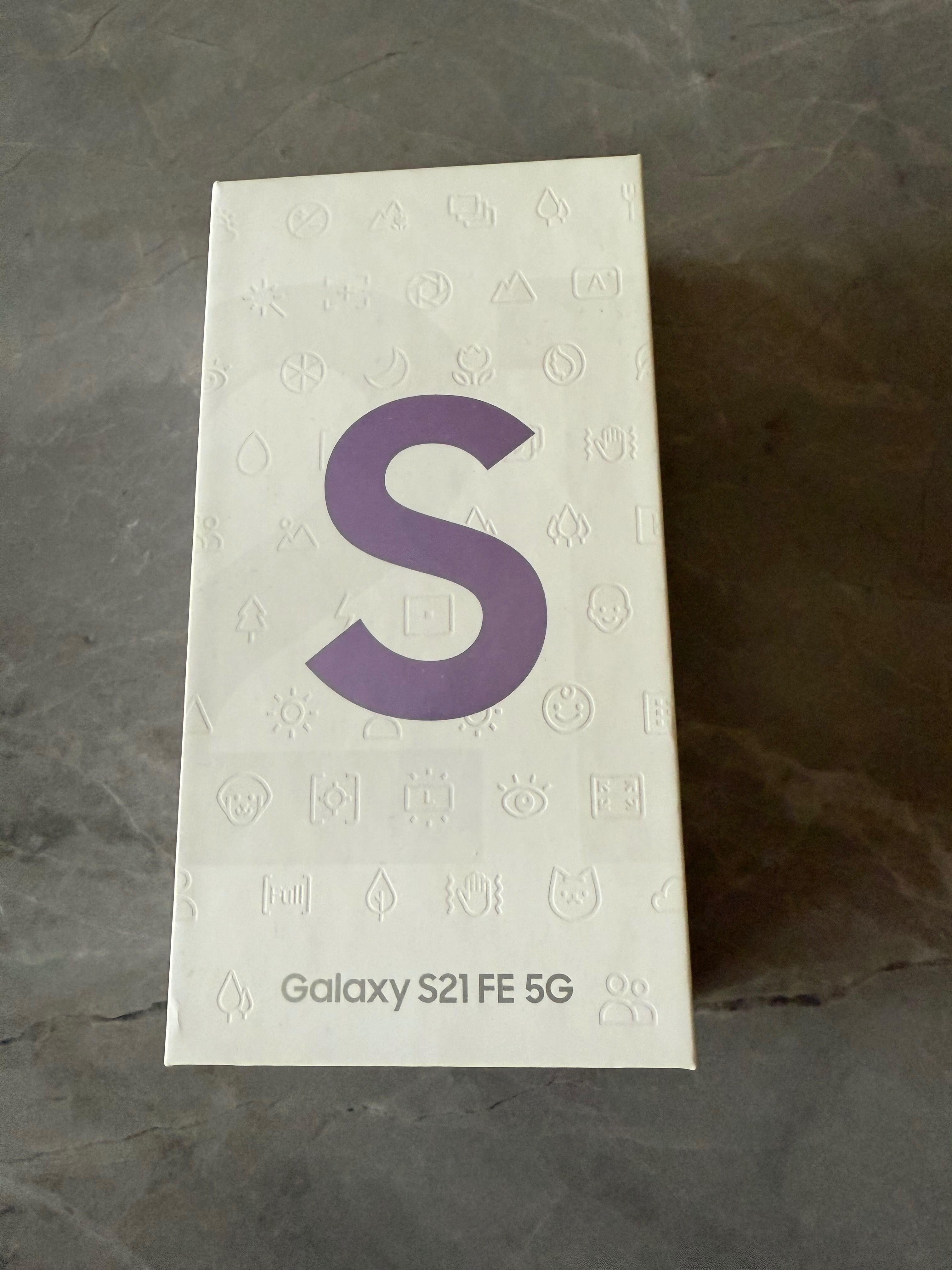 Samsung S20FE отличен