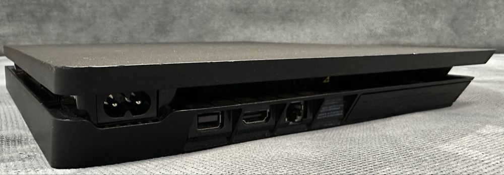 конзола SONY PlayStation 4 Slim 1TB