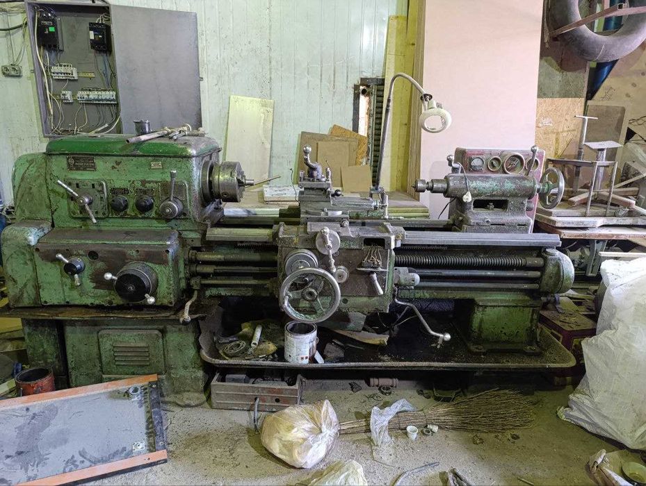 Токарный станок б/у
